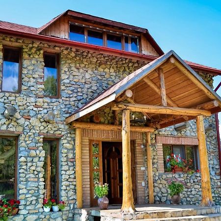 Готель Casa Din Piatra Poiana  Екстер'єр фото